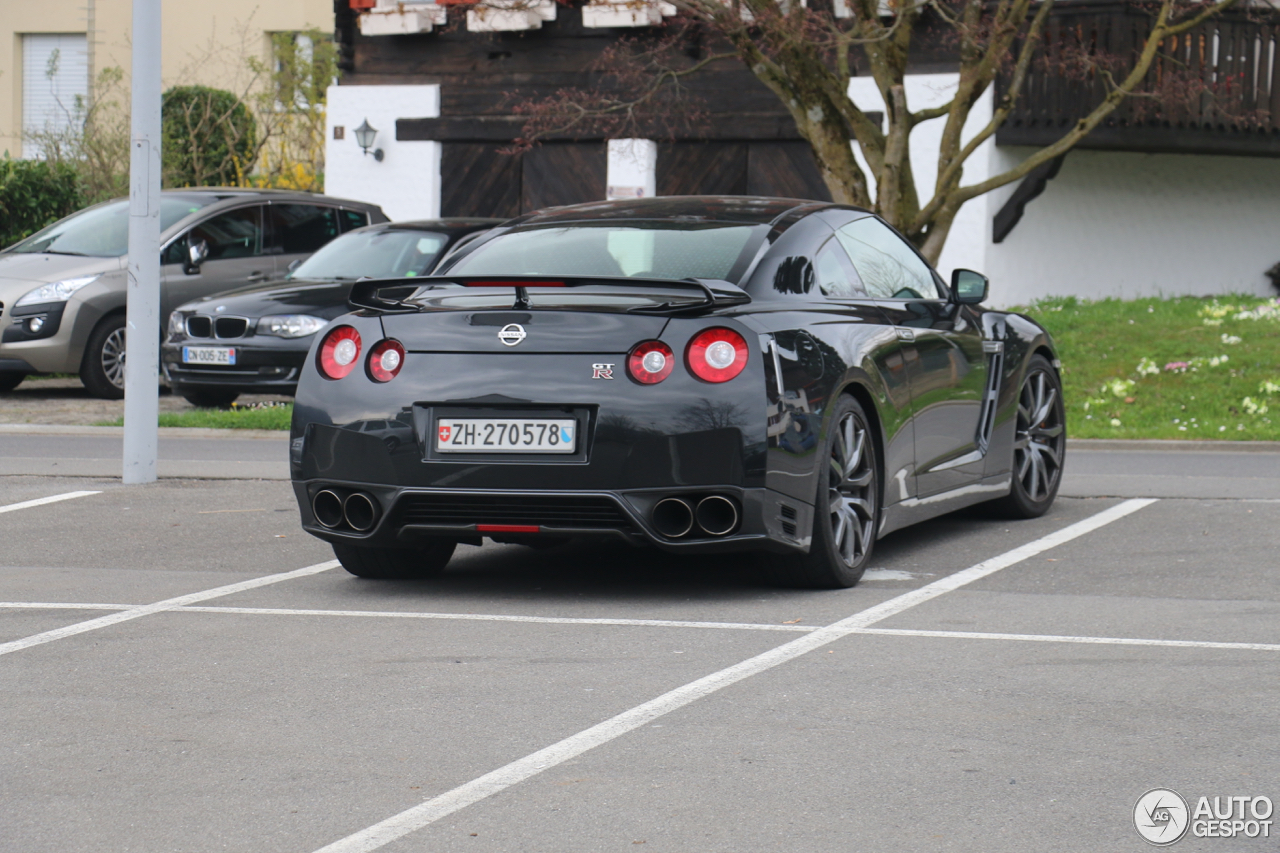 Nissan GT-R 2013