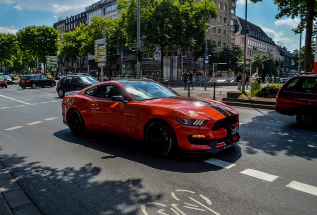 Ford Mustang Shelby GT350 2015