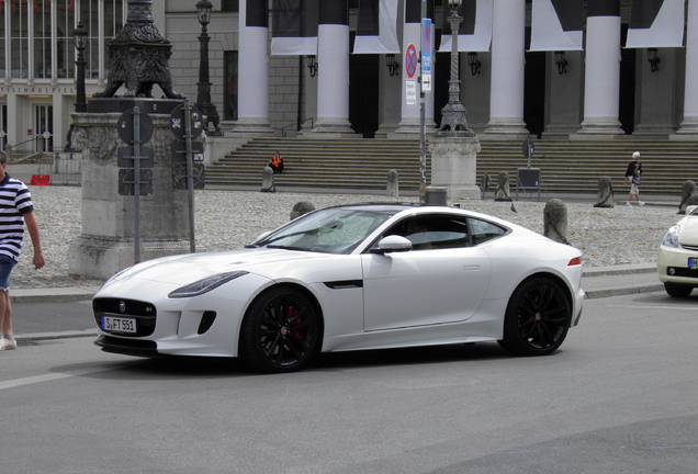 Jaguar F-TYPE R AWD Coupé