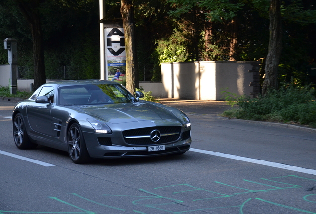 Mercedes-Benz SLS AMG