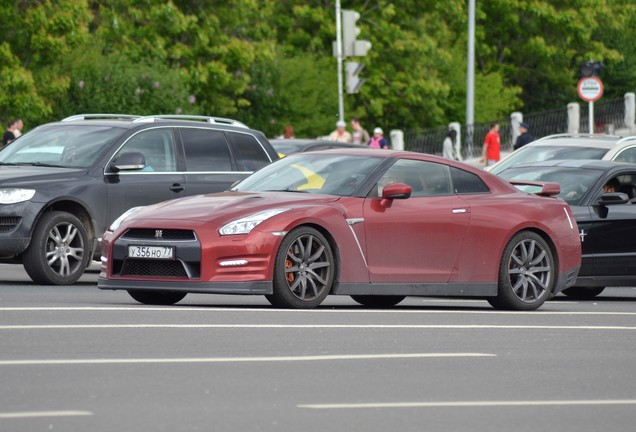 Nissan GT-R 2014