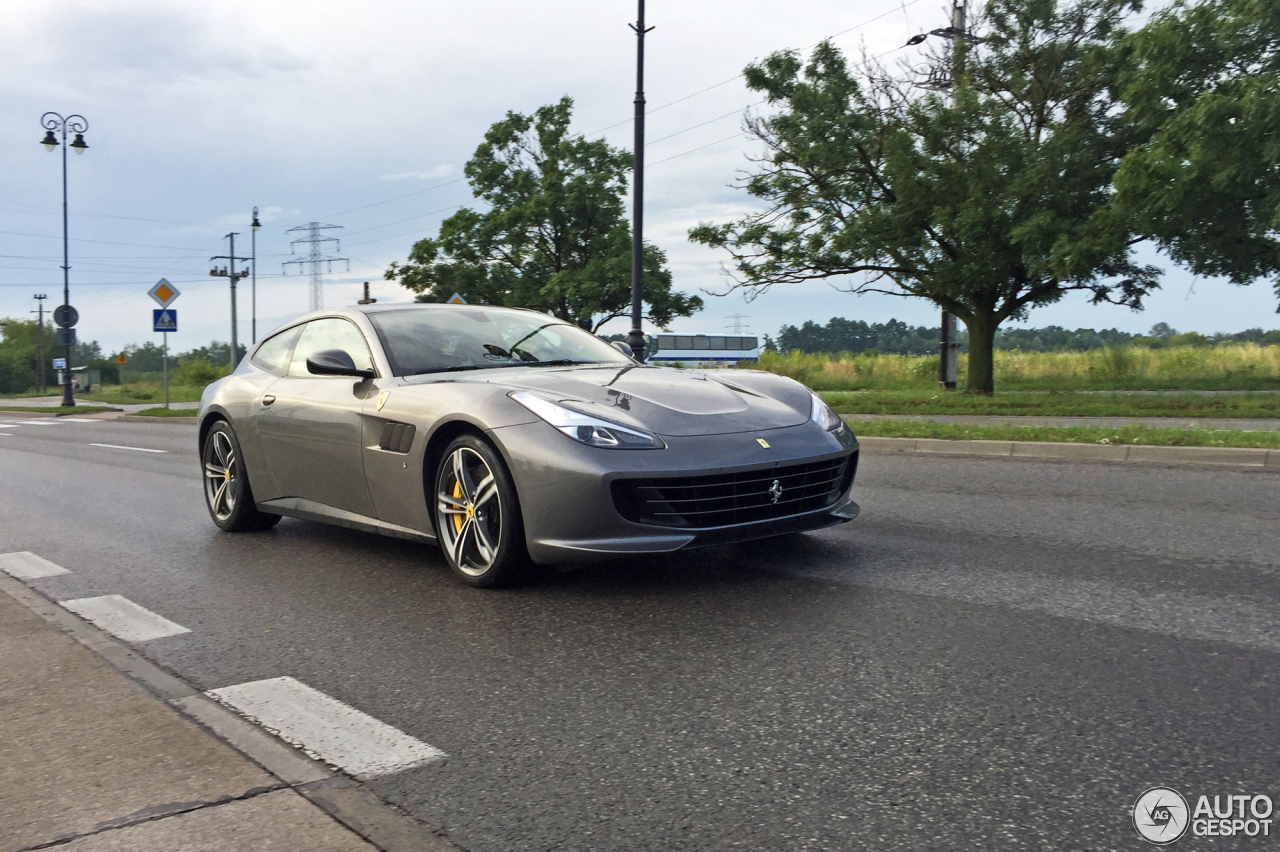 Ferrari GTC4Lusso