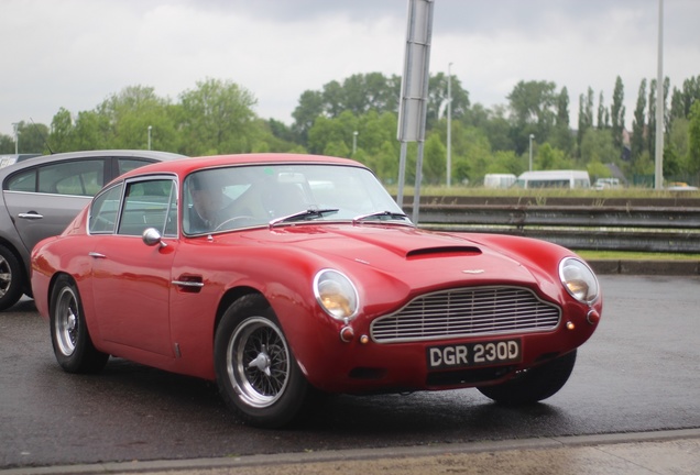 Aston Martin DB6 Vantage MKI