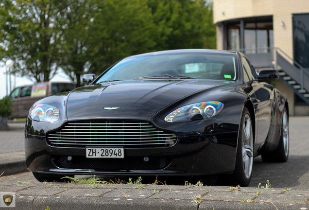 Aston Martin V8 Vantage