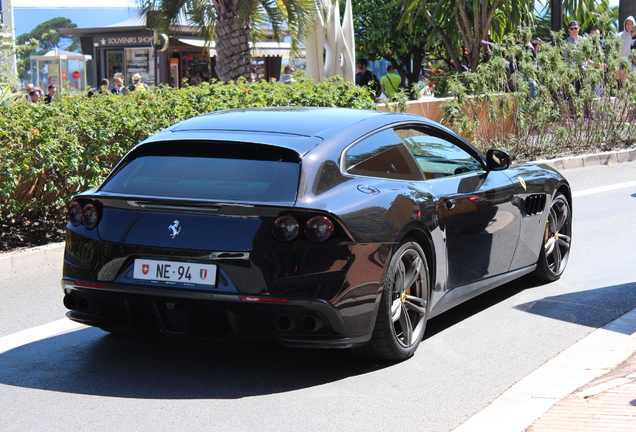 Ferrari GTC4Lusso