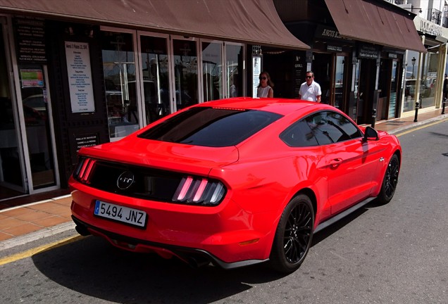 Ford Mustang GT 2015