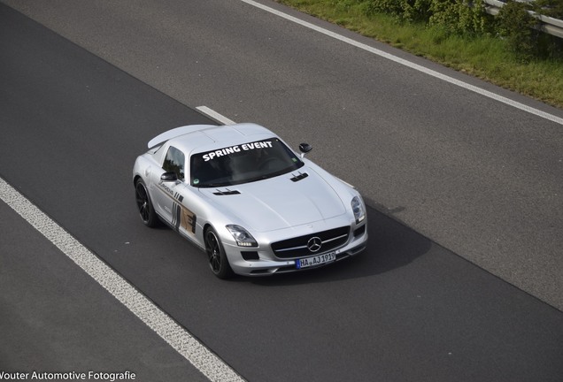 Mercedes-Benz SLS AMG