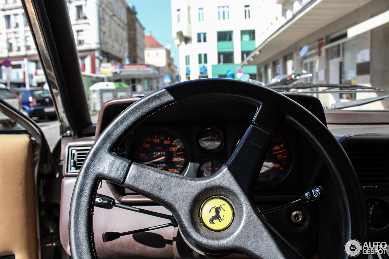 Ferrari 365 GT4 2+2