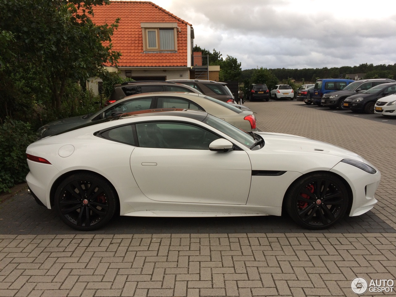 Jaguar F-TYPE R AWD Coupé