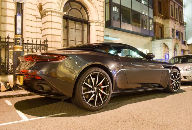 Aston Martin DB11