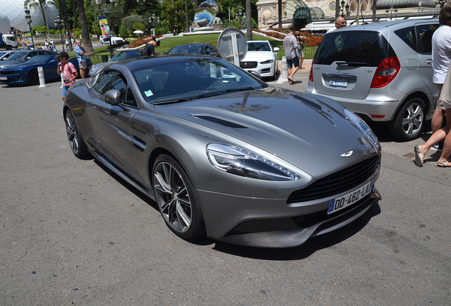 Aston Martin Vanquish 2013