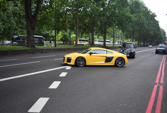 Audi R8 V10 Plus 2015