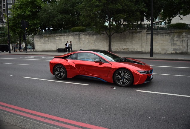 BMW i8