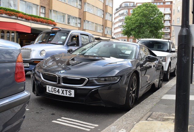 BMW i8