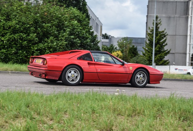 Ferrari 328 GTS