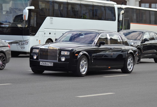 Rolls-Royce Phantom EWB