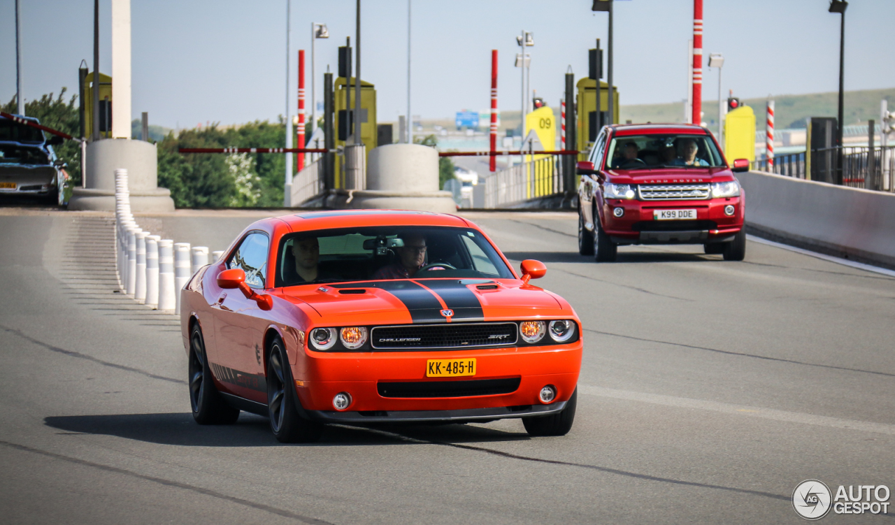 Dodge Challenger SRT-8