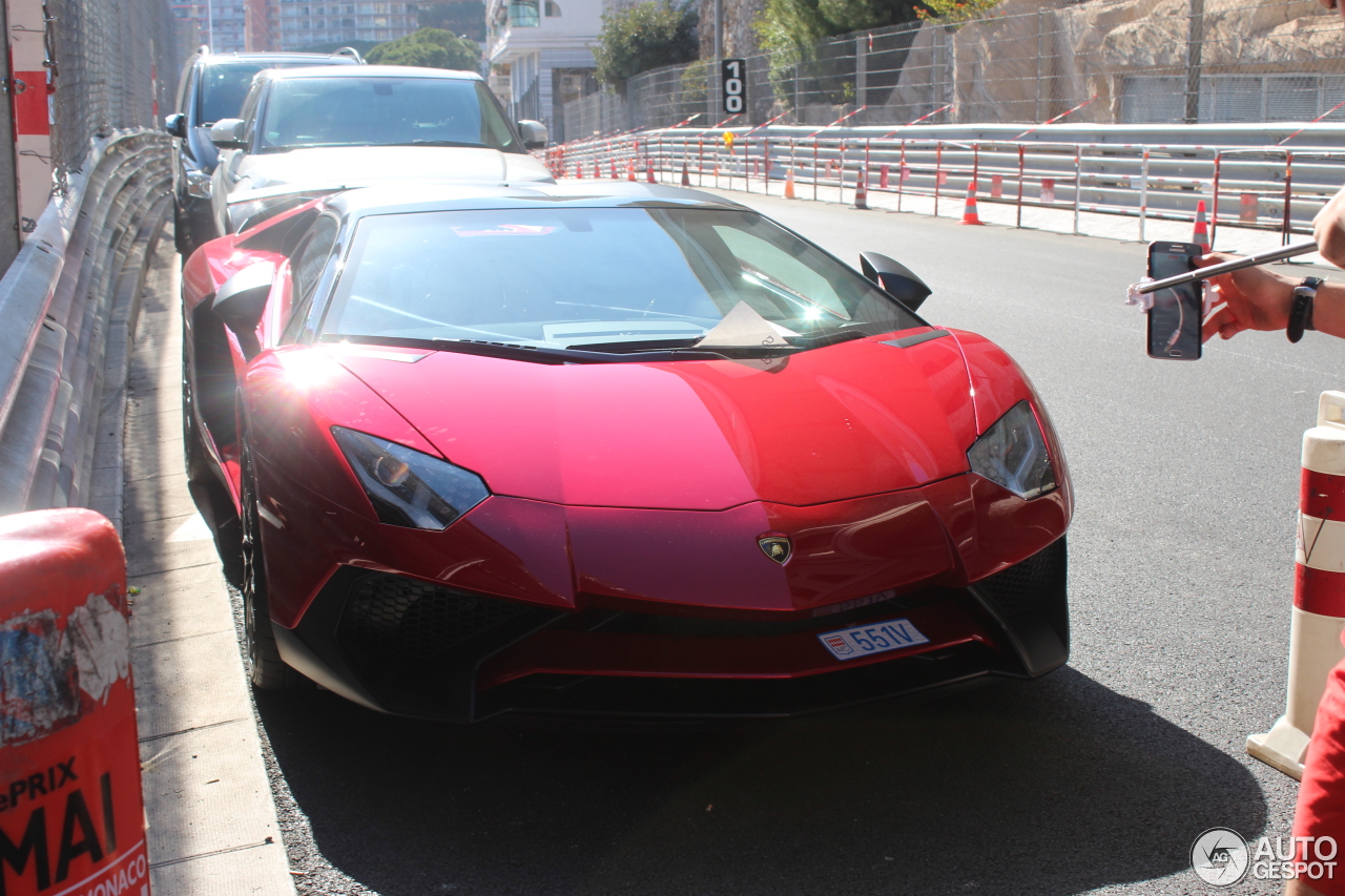 Lamborghini Aventador LP750-4 SuperVeloce Roadster