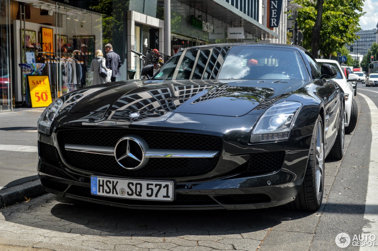 Mercedes-Benz SLS AMG Roadster