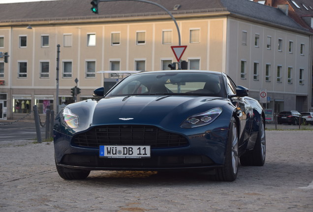 Aston Martin DB11