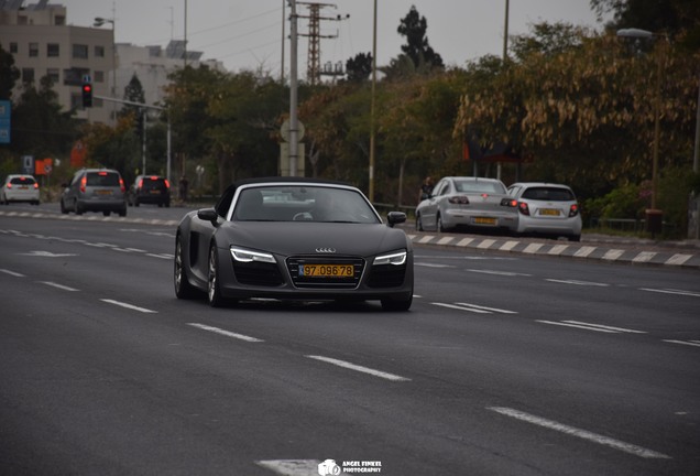 Audi R8 V10 Spyder 2013