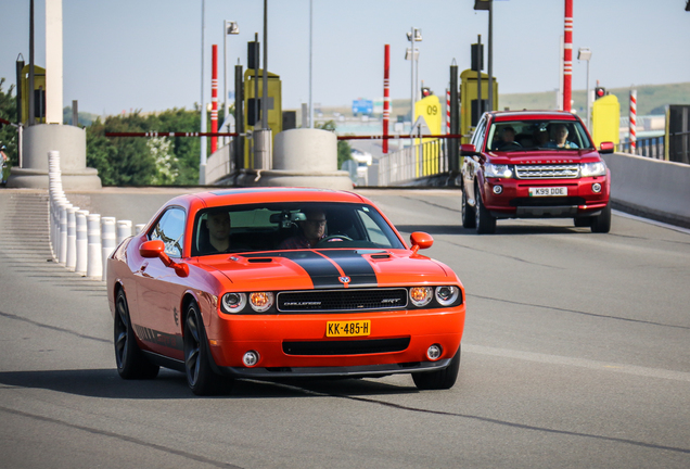 Dodge Challenger SRT-8