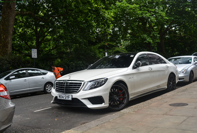 Mercedes-Benz S 63 AMG V222