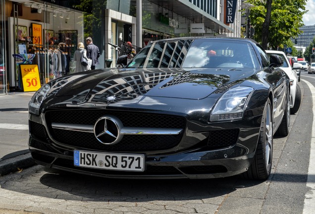 Mercedes-Benz SLS AMG Roadster