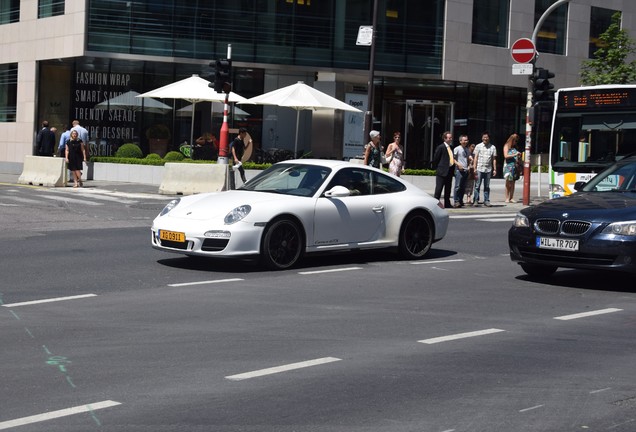 Porsche 997 Carrera GTS