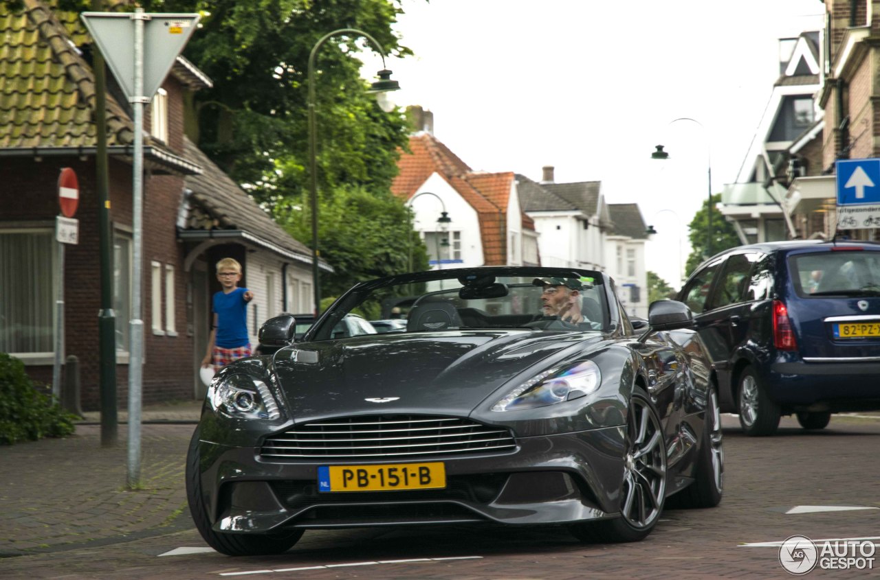 Aston Martin Vanquish Volante