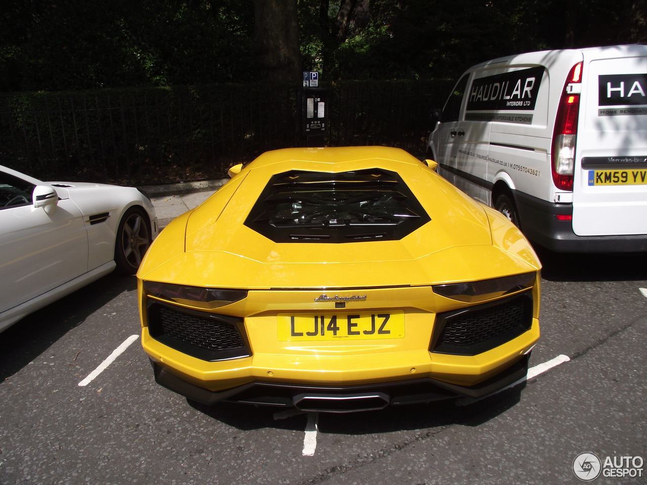 Lamborghini Aventador LP700-4