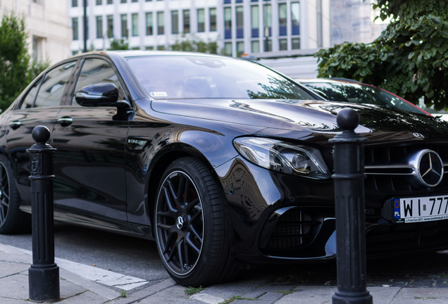 Mercedes-AMG E 63 S W213