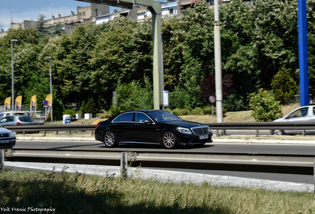 Mercedes-Benz S 63 AMG V222