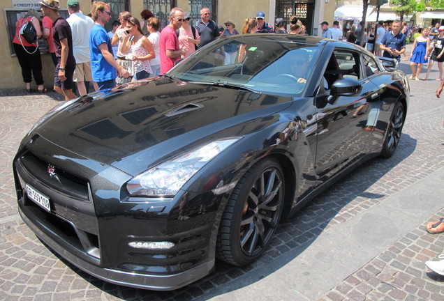 Nissan GT-R 2015