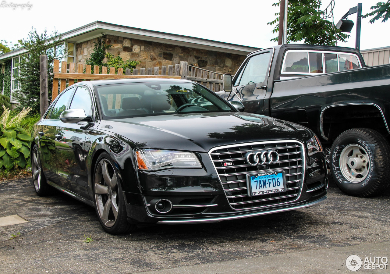 Audi S8 D4