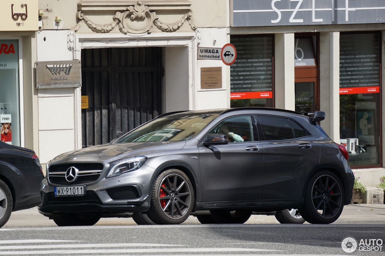 Mercedes-AMG GLA 45 X156