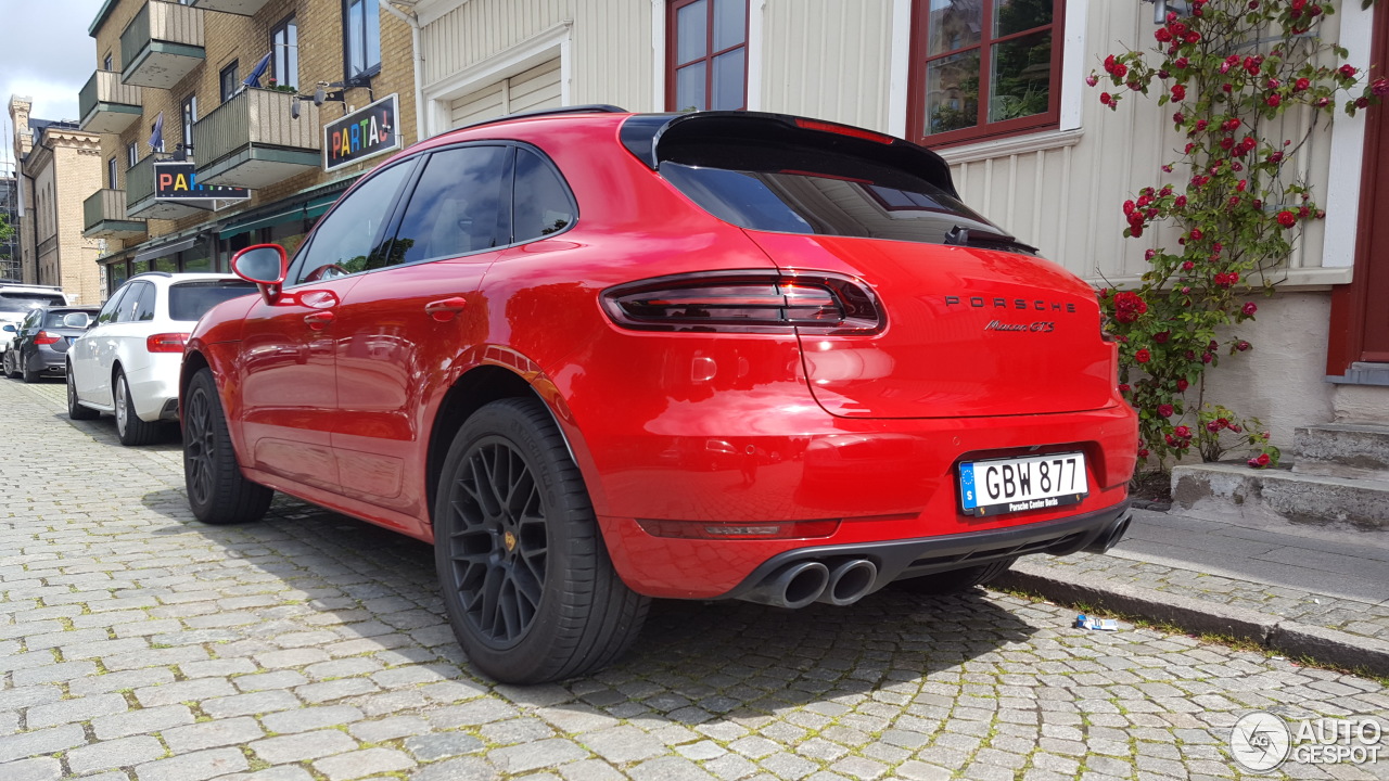 Porsche 95B Macan GTS