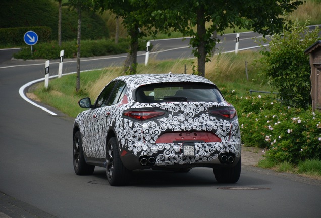 Alfa Romeo Stelvio Quadrifoglio