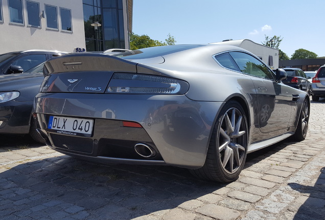 Aston Martin V8 Vantage S