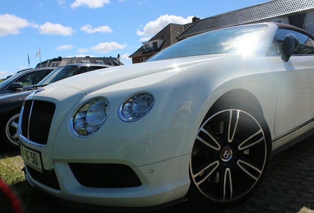 Bentley Continental GTC V8