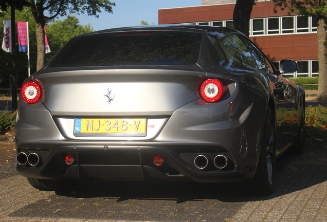 Ferrari FF