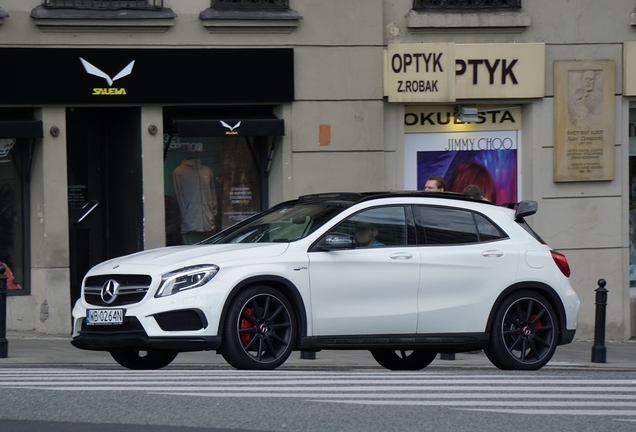 Mercedes-AMG GLA 45 X156