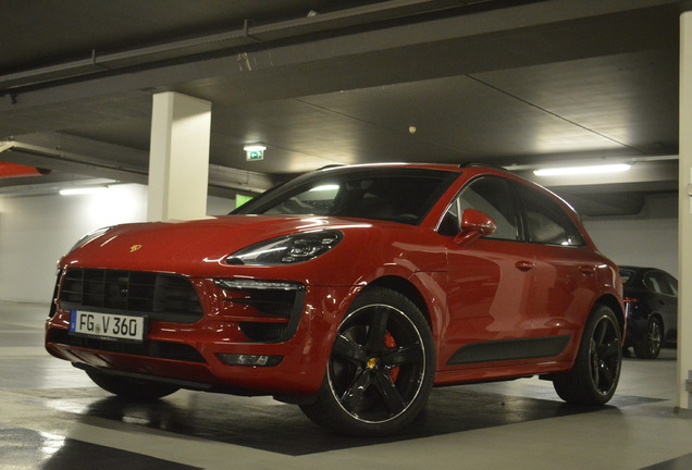 Porsche 95B Macan GTS