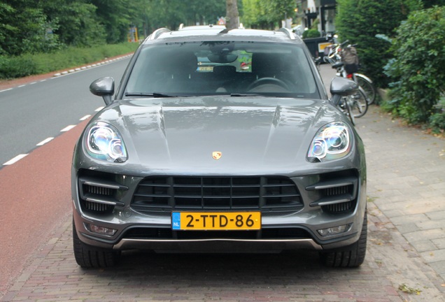 Porsche 95B Macan Turbo