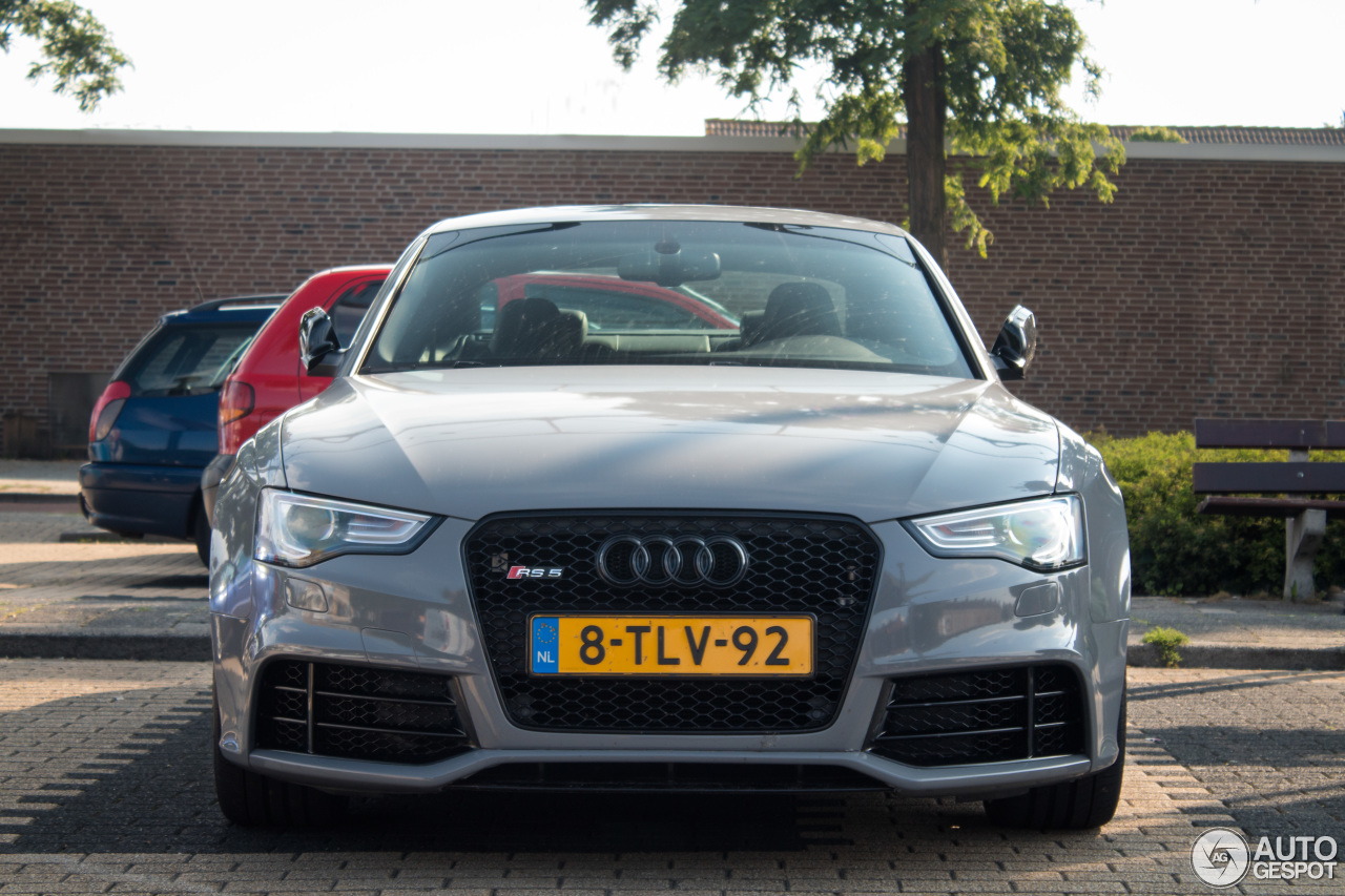 Audi RS5 B8 2012