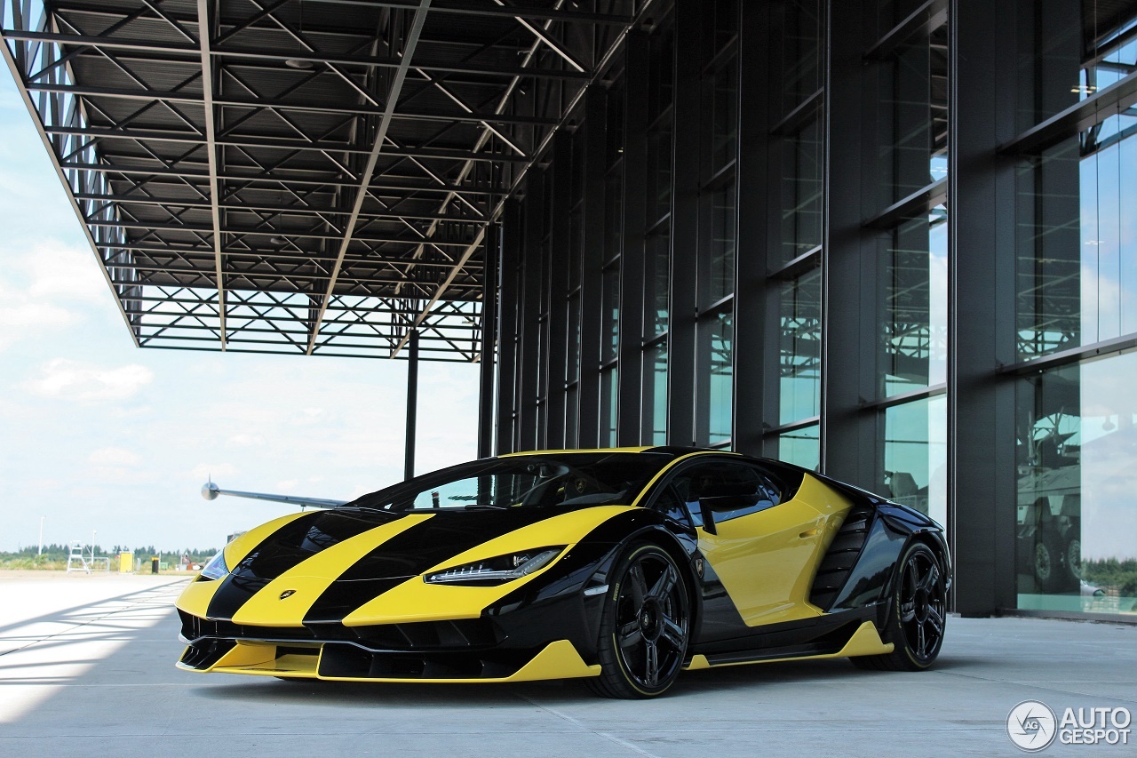 Lamborghini Centenario LP770-4