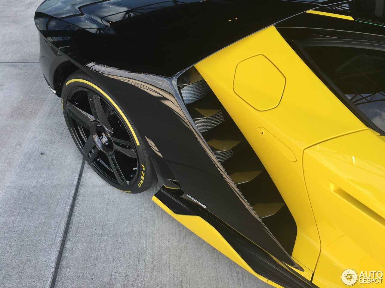 Lamborghini Centenario LP770-4