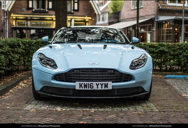 Aston Martin DB11