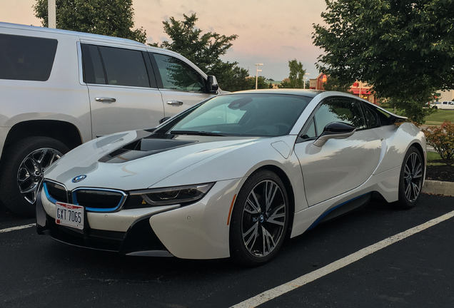 BMW i8