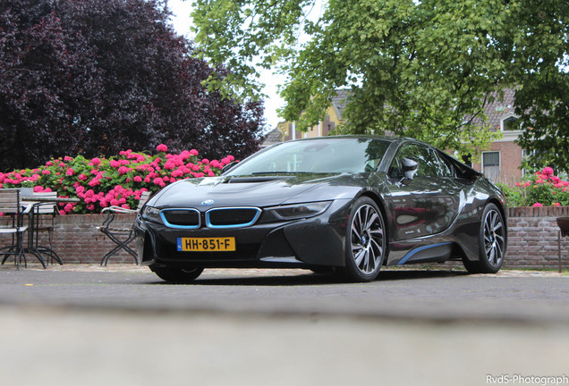 BMW i8